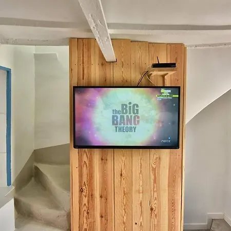 Casa de Férias Charmante Maison Independante Dans Le Vieux