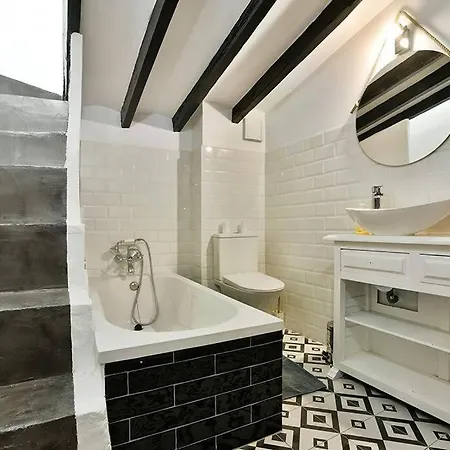 Charmante Maison Indépendante Dans Le Vieux * Calp