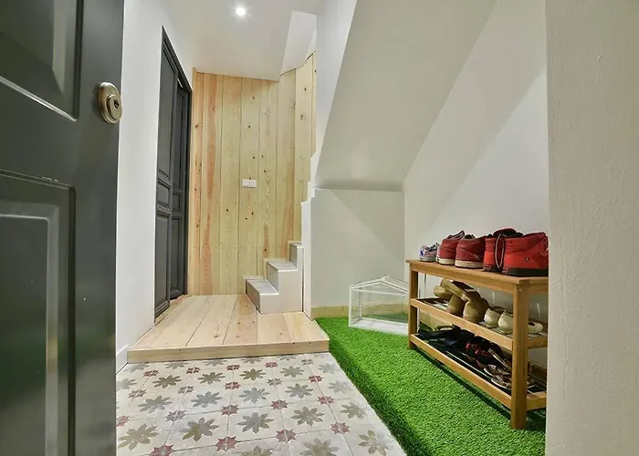 Holiday home Charmante Maison Independante Dans Le Vieux *